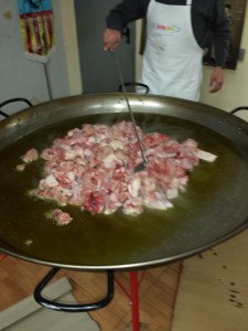 adiccion de carne paella valenciana 200 personas